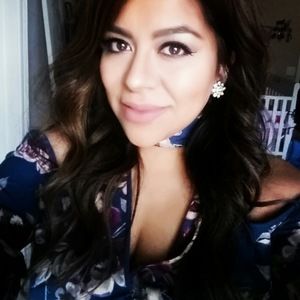 Meet your Posher, Clemencia
